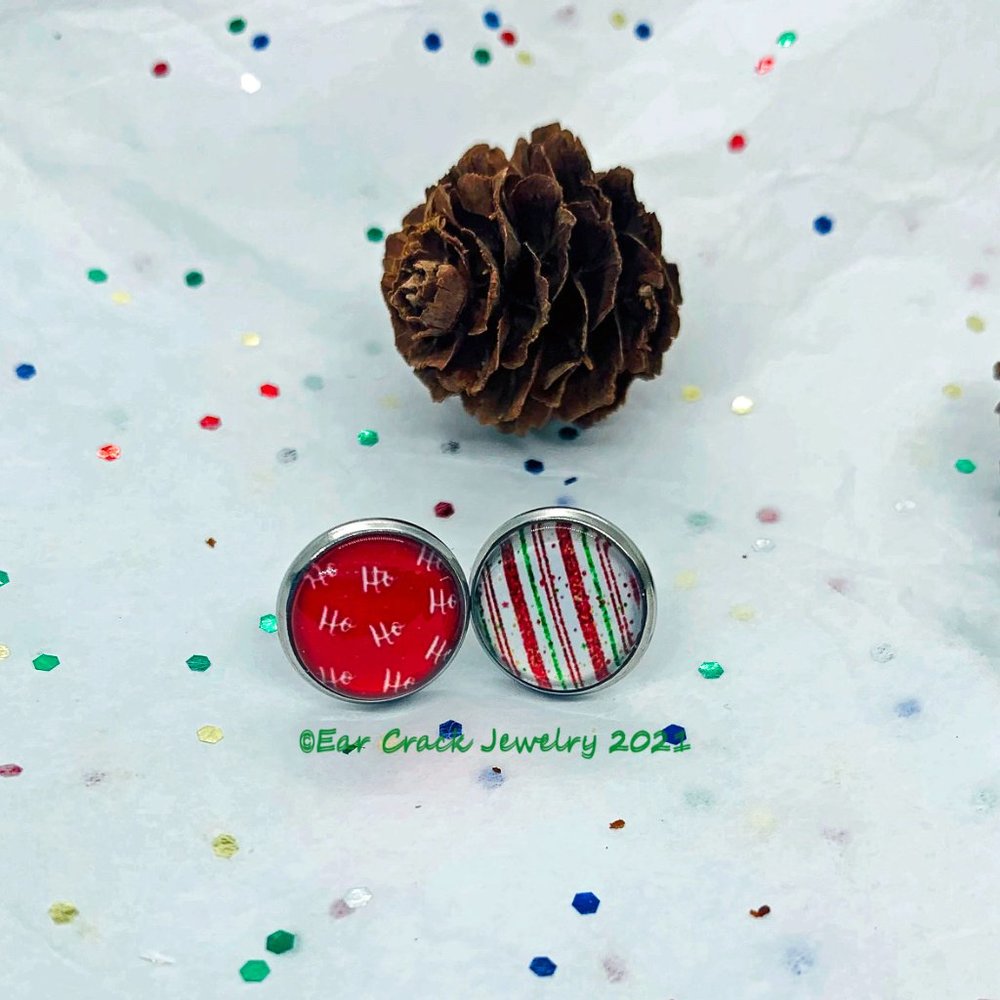 Holiday - Handmade Stud Earrings - Ho Ho Ho - Picture 6 of 6